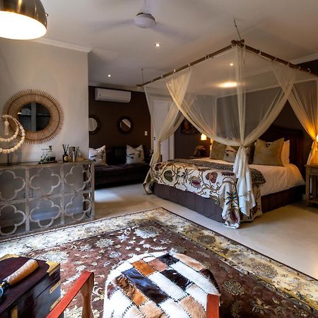 Safari Moon Luxury Bush Lodge フッドスプルイト エクステリア 写真