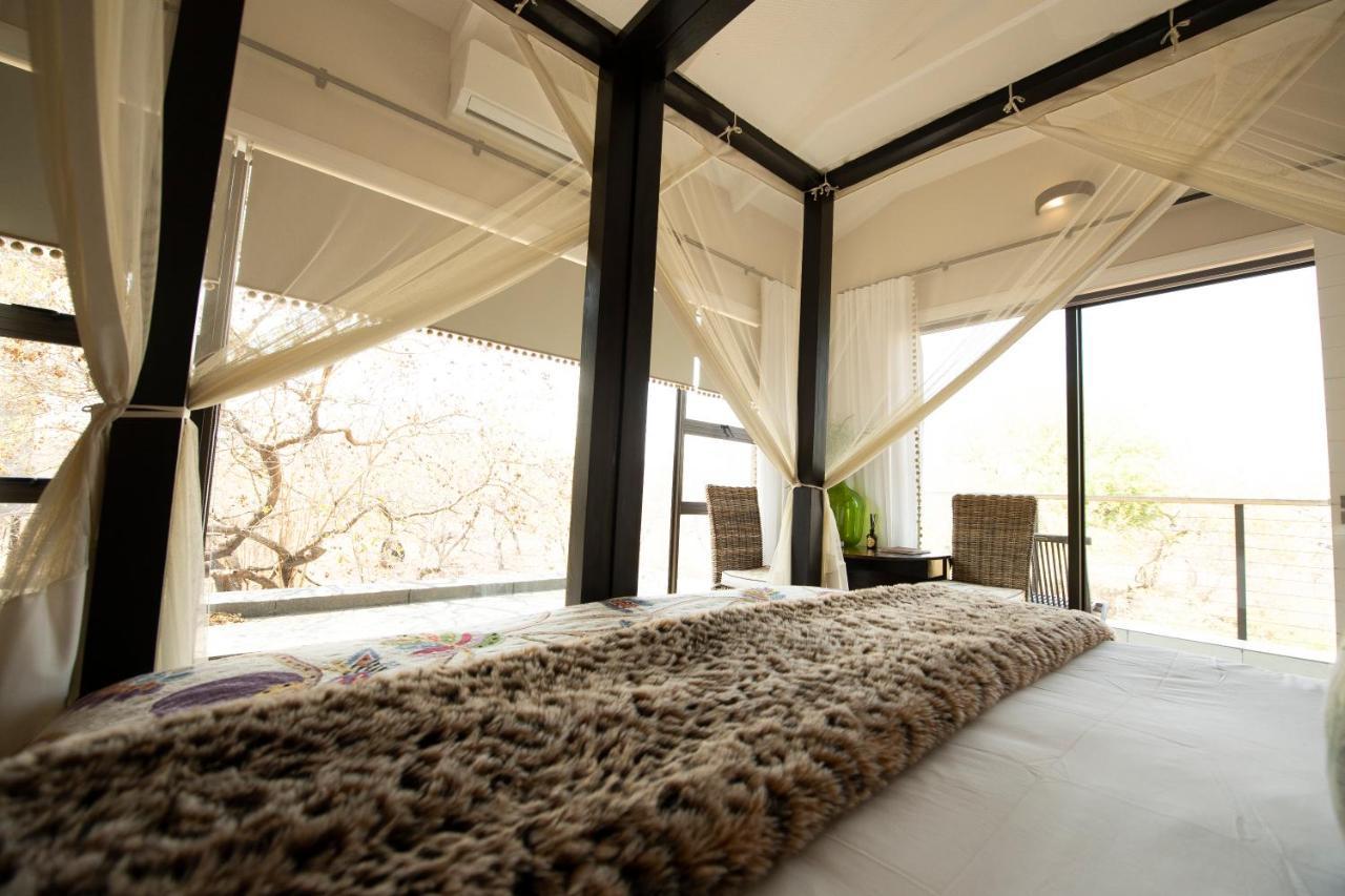 Safari Moon Luxury Bush Lodge フッドスプルイト エクステリア 写真