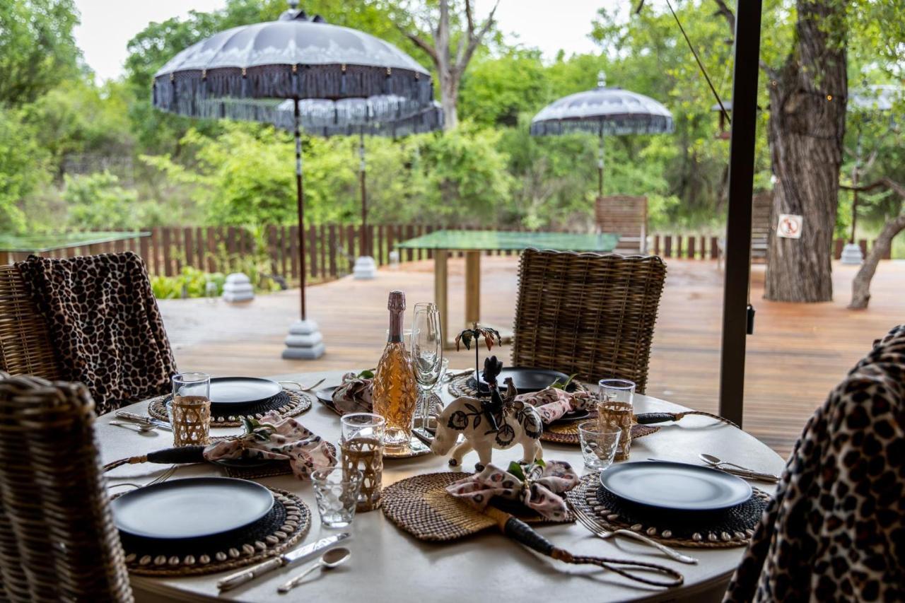 Safari Moon Luxury Bush Lodge フッドスプルイト エクステリア 写真