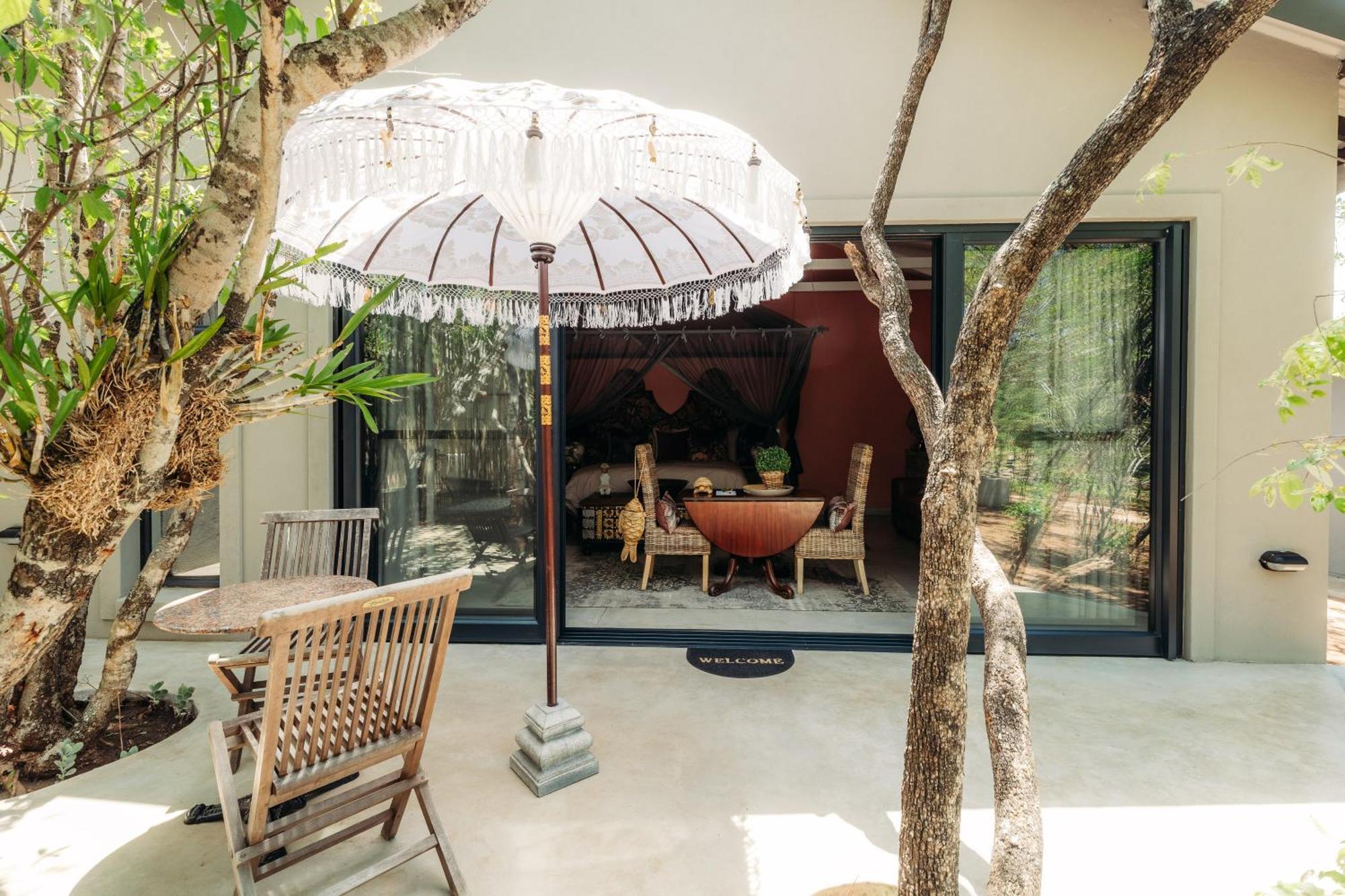 Safari Moon Luxury Bush Lodge フッドスプルイト エクステリア 写真