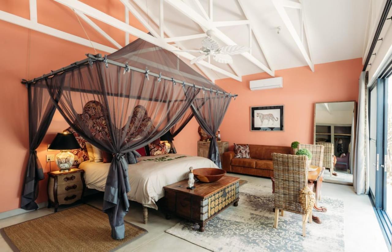 Safari Moon Luxury Bush Lodge フッドスプルイト エクステリア 写真
