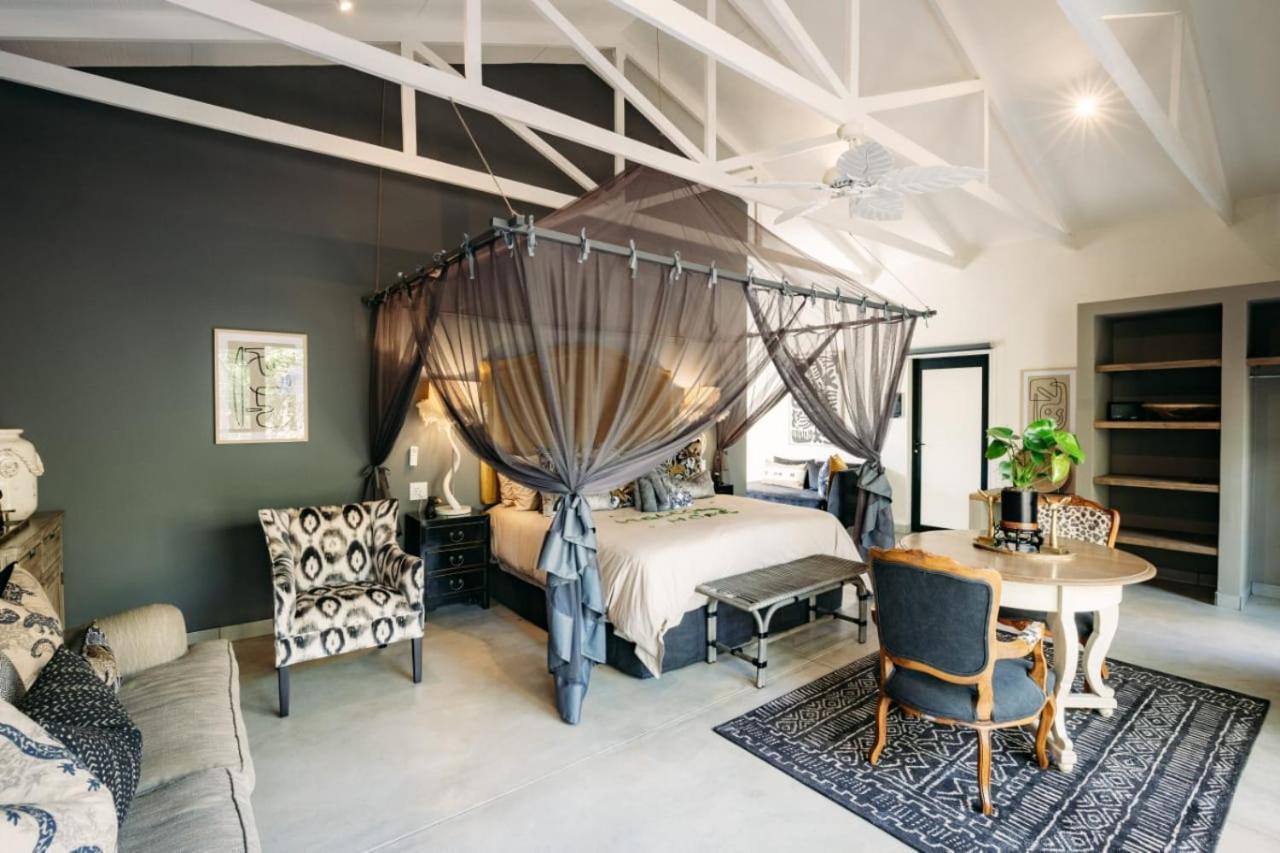 Safari Moon Luxury Bush Lodge フッドスプルイト エクステリア 写真